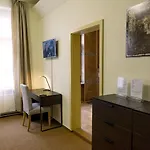 Light 4* Praag